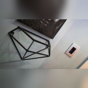 Black Metal Diamond Wall Art